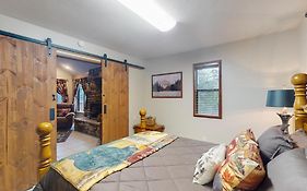 The Cozy Sunset Chalet